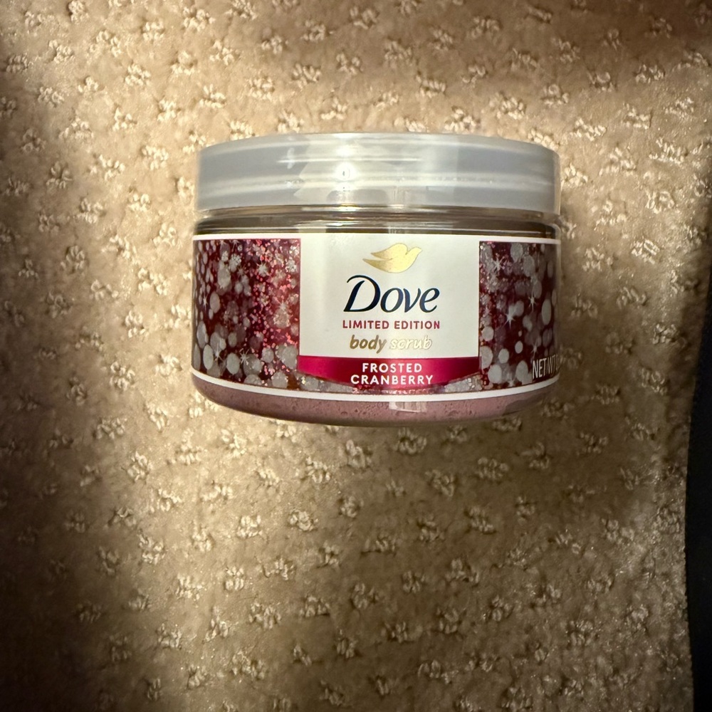 Dove Frosted Cranberry Body Scrub - Limited Edition Pink Exfoliant